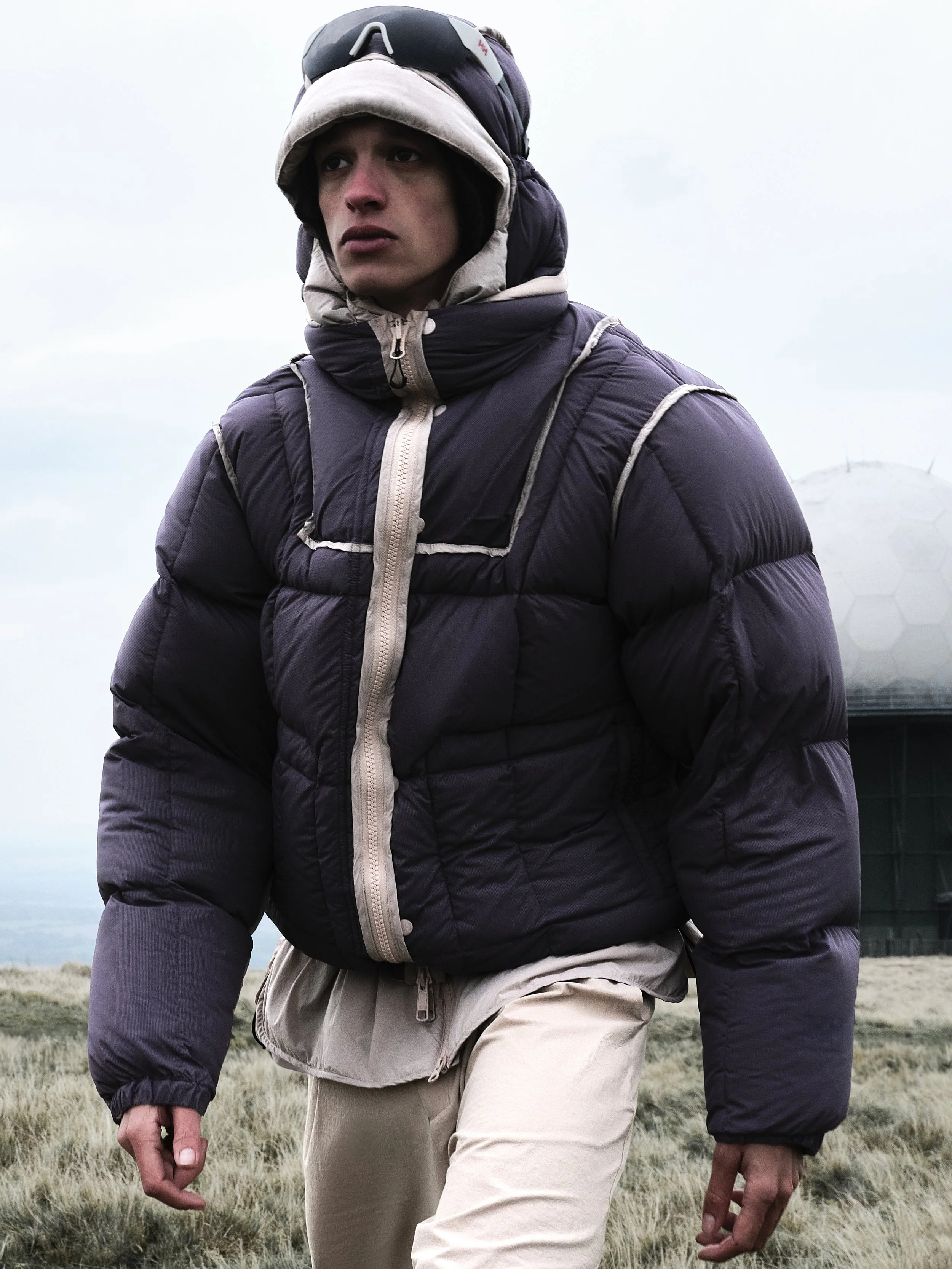 ジャケット・アウター MOUTON COLLAR HORSEHIDE DOWN VEST HH-118389225 Unveils its Autumn/Winter '25 Collection 'Floating